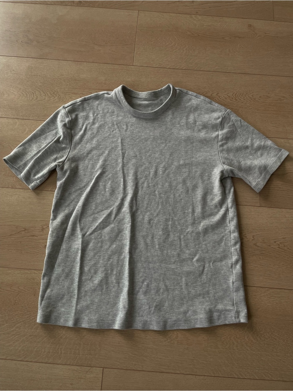 Women's Short Sleeve Crewneck Tee - Light Gray